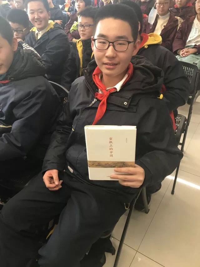 山东画报出版社有限公司内容图片展示