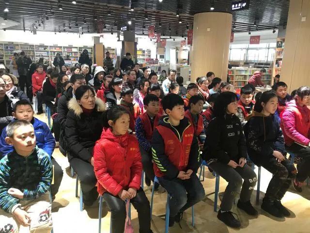 山东画报出版社有限公司内容图片展示